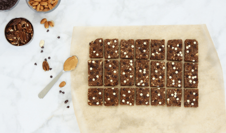 Healthy, No-Bake Chocolate Peanut Butter Snack Bars