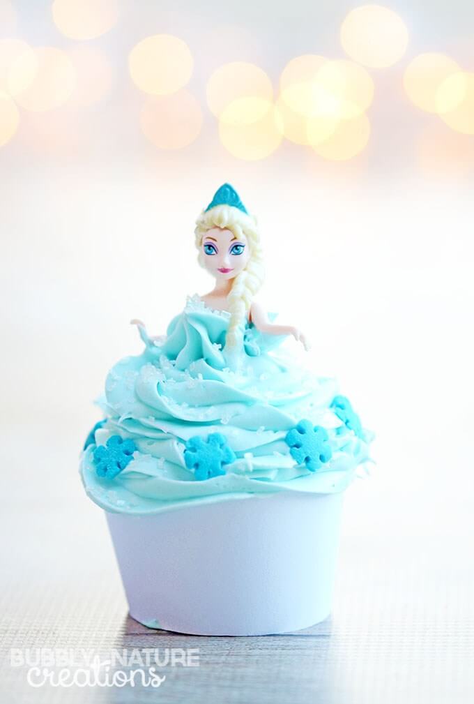 Easy Disney Frozen Cake Ideas - Elsa Princess Cupcakes by Sprinkle Some Fun